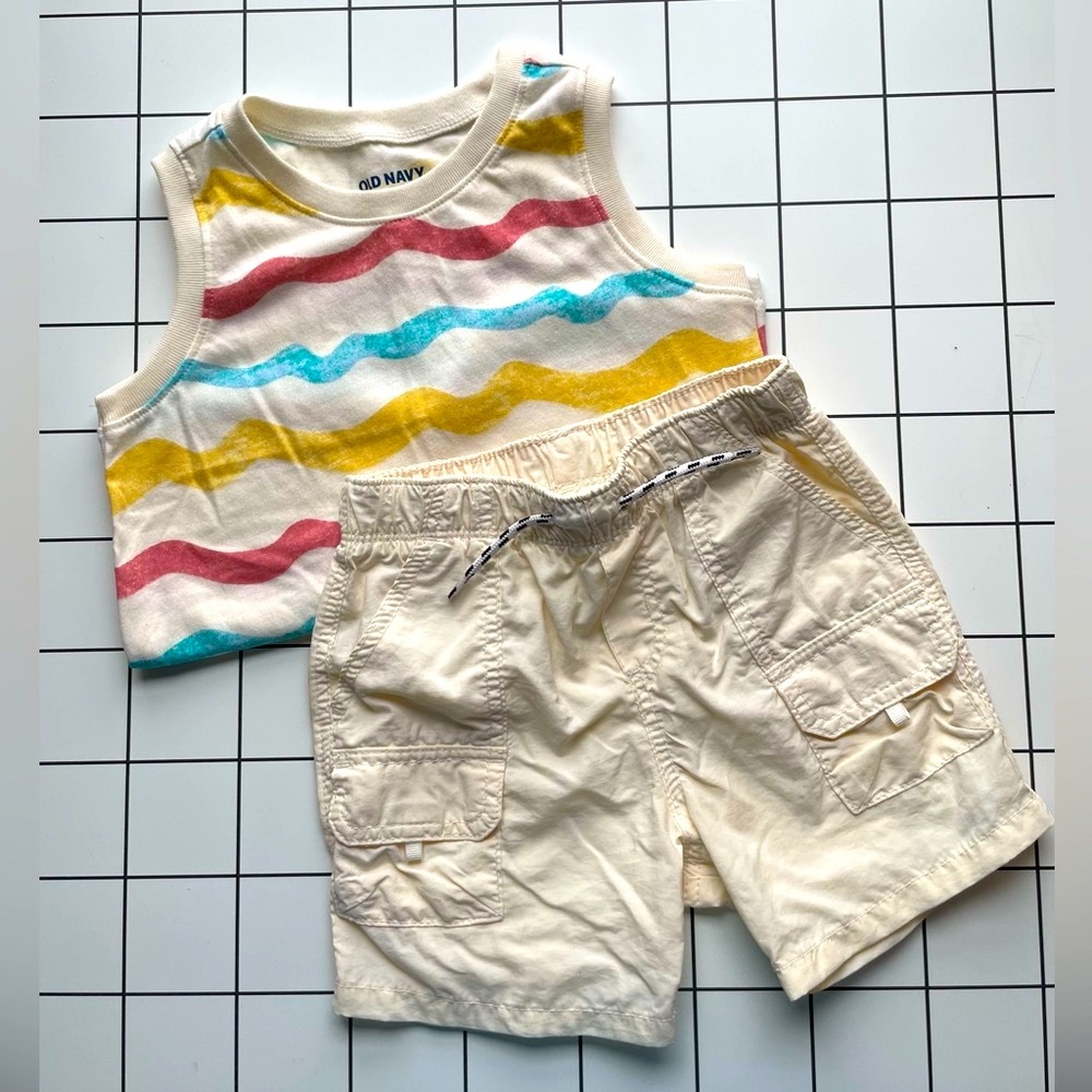 Old Navy drawstring cargo shorts + tank NWOT 18-24 months